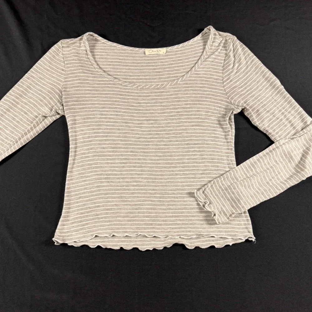 Olivia Rae Grey White Striped Scoop Neck Lettuce Edge Long Sleeve Top Small - Picture 1 of 5